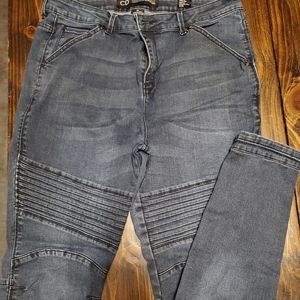 CityChic Moto skinny jeans
